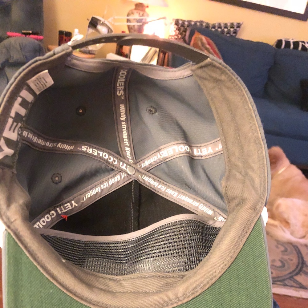 Yeti hat - Picture 2 of 3